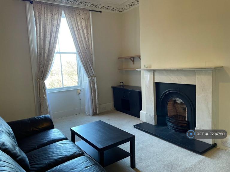 2 bedroom flat in Meadow Place, Edinburgh, EH9 (2 bed) (#2794760)