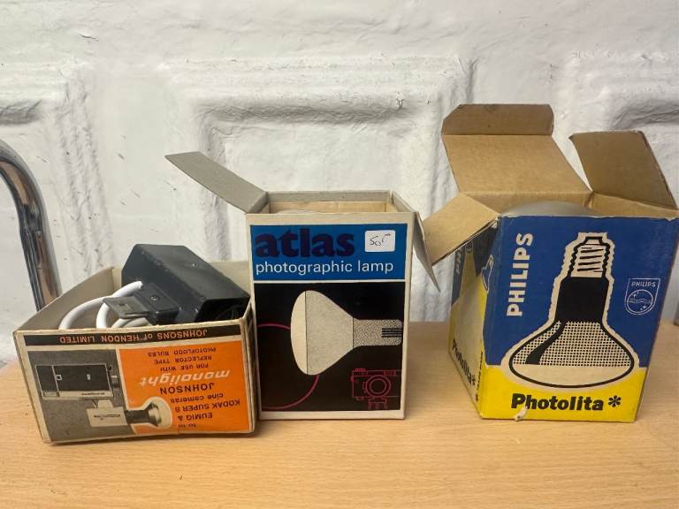 Monolight and 2 photography lamps - vintage new