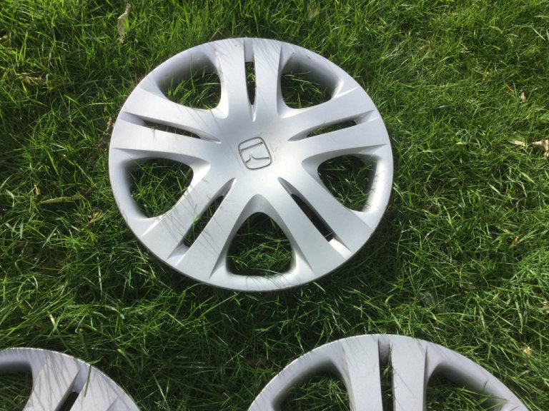 Honda genuine wheel cover 15 inch no marks 