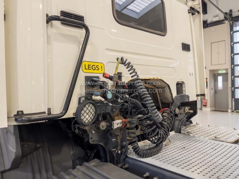 2016 (65) SCANIA P360 4X2 SLEEPER CAB