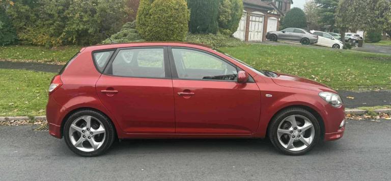 2010 Kia Ceed 1.6 3 5dr HATCHBACK Petrol Manual