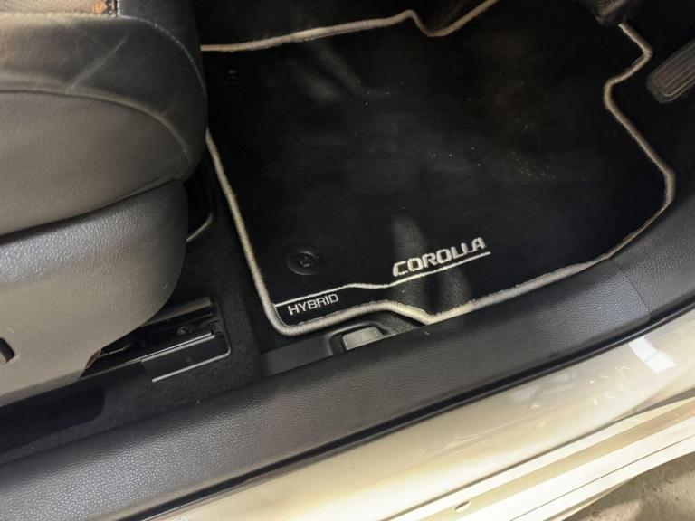 2020 Toyota Corolla 2.0 VVT-i Hybrid Excel 5dr CVT HATCHBACK PETROL/ELECTRIC Automatic