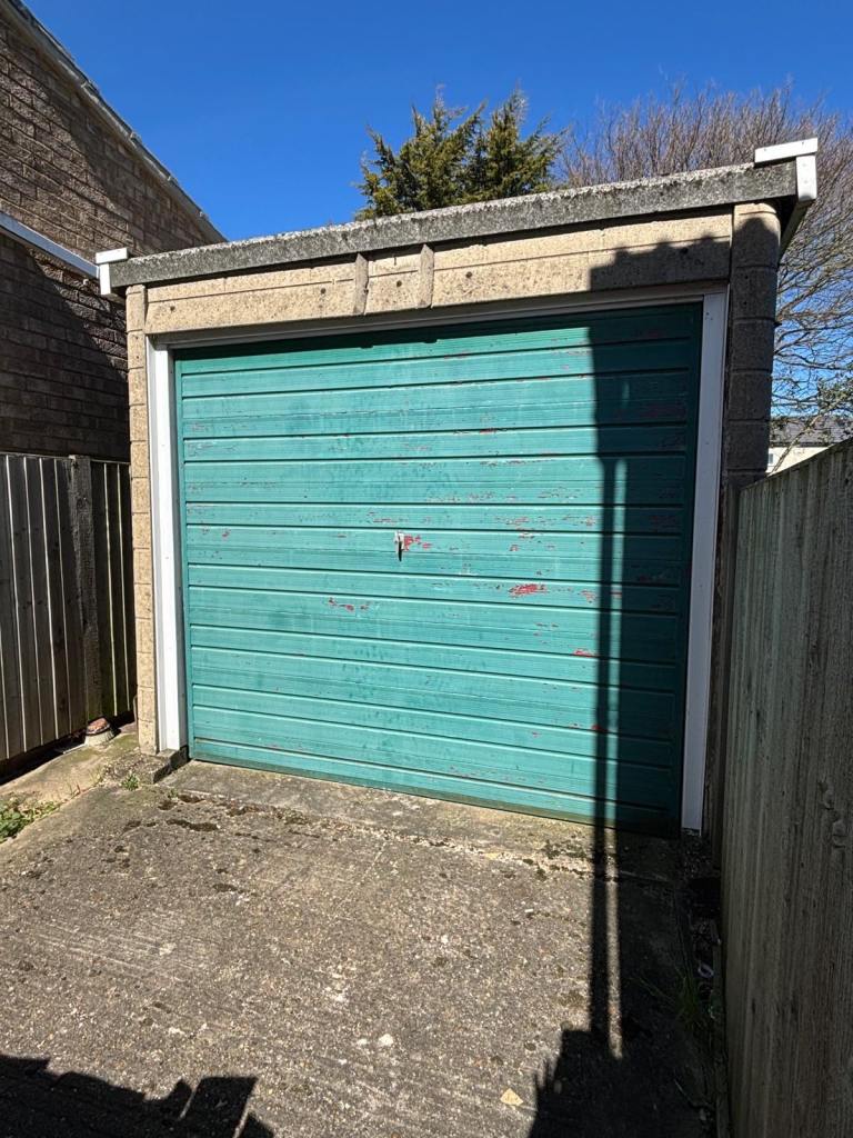 Pre-Fabricated Concrete Garage