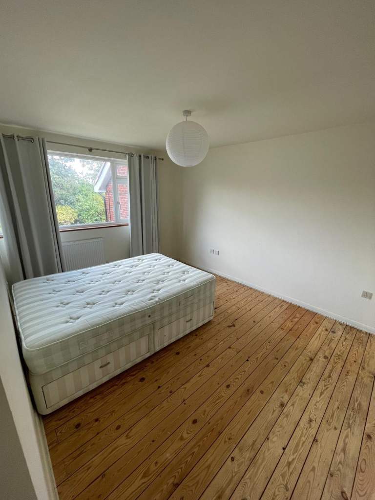 Double room for rent