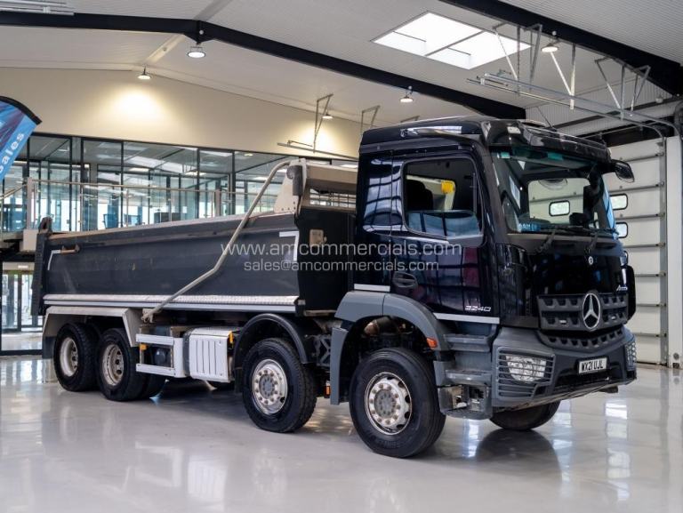 2021 (21) MERCEDES-BENZ AROCS 3240 8X4 32T TIPPER