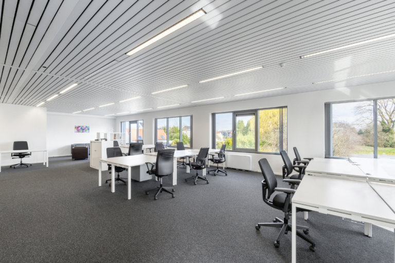 Kings Langley - WD4 8BH, Move into ready-to-use open plan office space for 10 people in Kings House