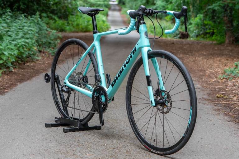 Bianchi Infinito XE Shimano 105 DI2 Disc Endurance Carbon Road Bike Size 55cm