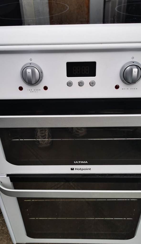 Freestanding Electric Cooker with Induction Hob