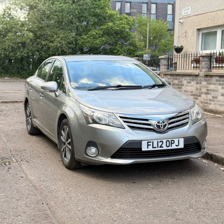 Toyota, AVENSIS, Saloon, 2012, Manual, 1998 (cc), 4 doors