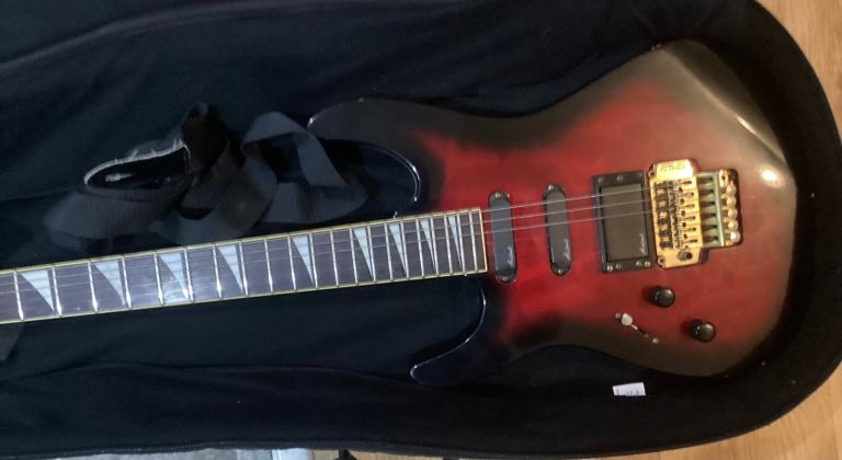 Aria  pro electric Guitar left handed  pick up Weymouth 