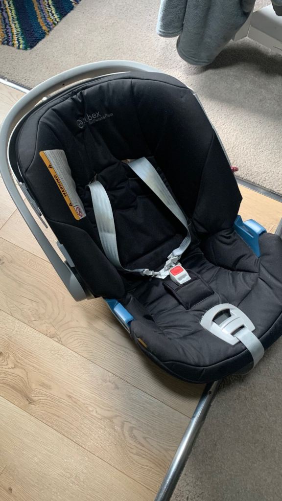 Mamas and pappas baby child car seat