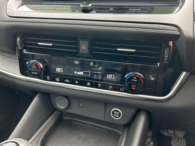 2025 Nissan Qashqai 1.3 DIG-T MHEV Tekna Euro 6 (s/s) 5dr SUV PETROL Manual