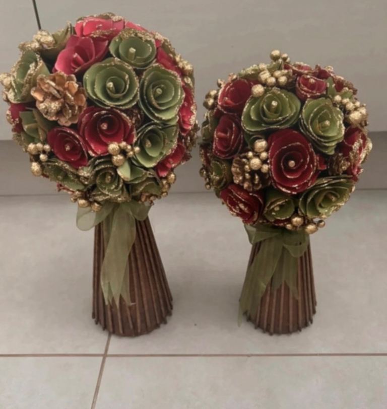 Pair of Decorative Christmas Flower Ornaments - Red and Green