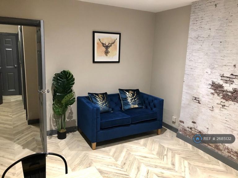 2 bedroom flat in Ebury Road, Nottingham, NG5 (2 bed) (#2685132)