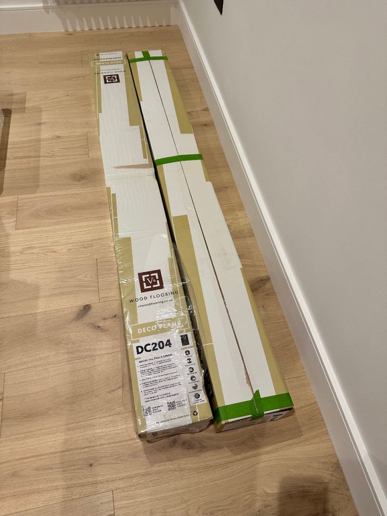 Brand new V4 engineered wood flooring (11.55sqm)
