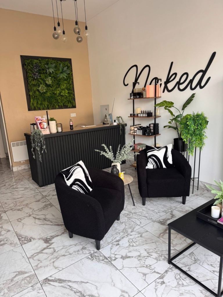 Salon/Shop for let