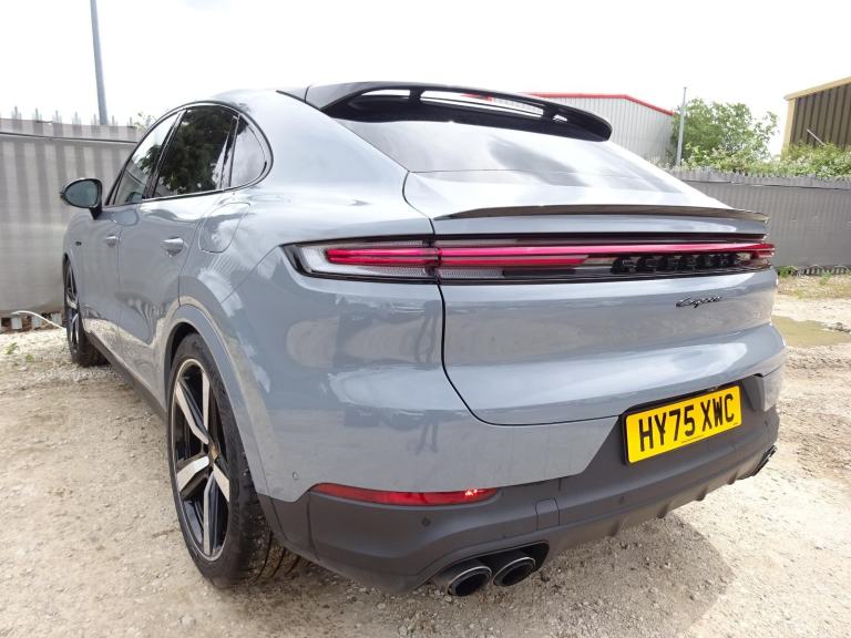 2025 75 REG PORSCHE CAYENNE V6 E-HYBRID AUTO COUPE DAMAGED REPAIRABLE SALVAGE