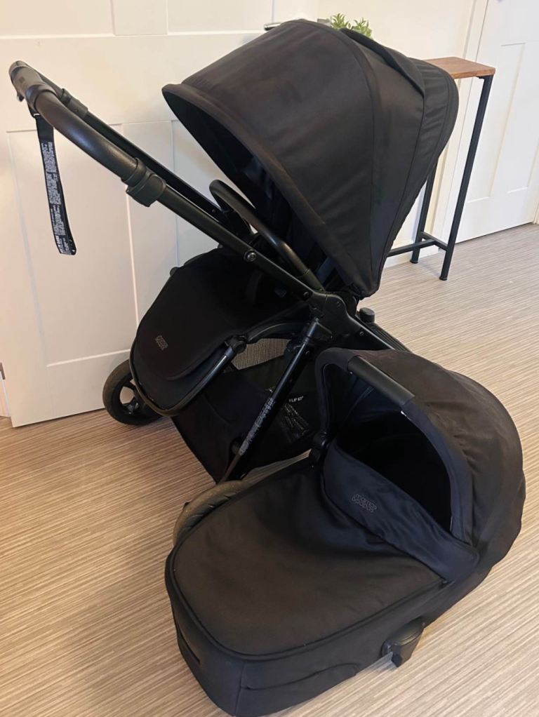 Mamas and papas stroller/carrycot