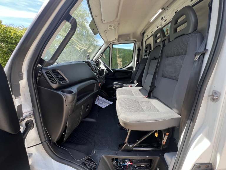 IVECO DAILY 2.3 TD 11V 35S 3000 2016