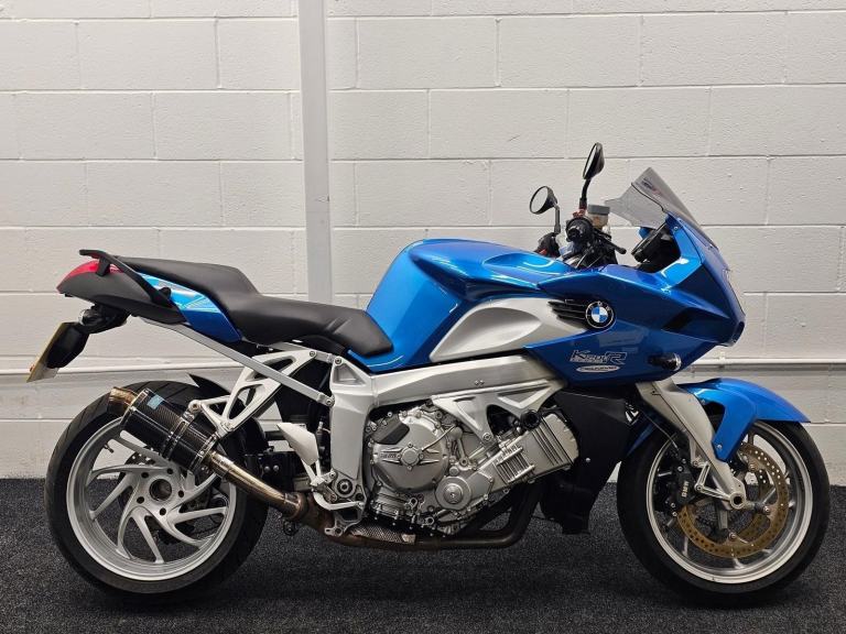 BMW K1200R SPORT ** DELKEVIC EXHAUST - READY TO GO!! - NOV 26 MOT **