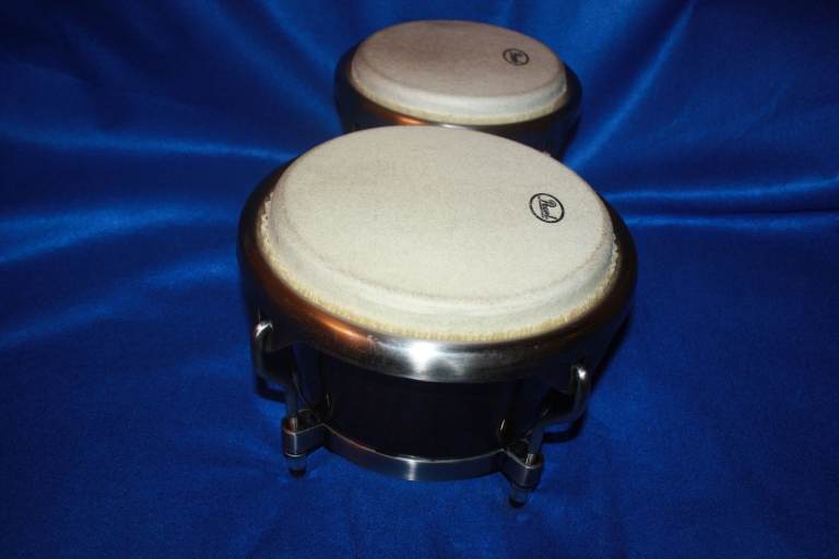 Pearl Primero Pro Fibreglass Bongos 7in + 8.1/2in Wine Red Marble Finish ~ £80 ono