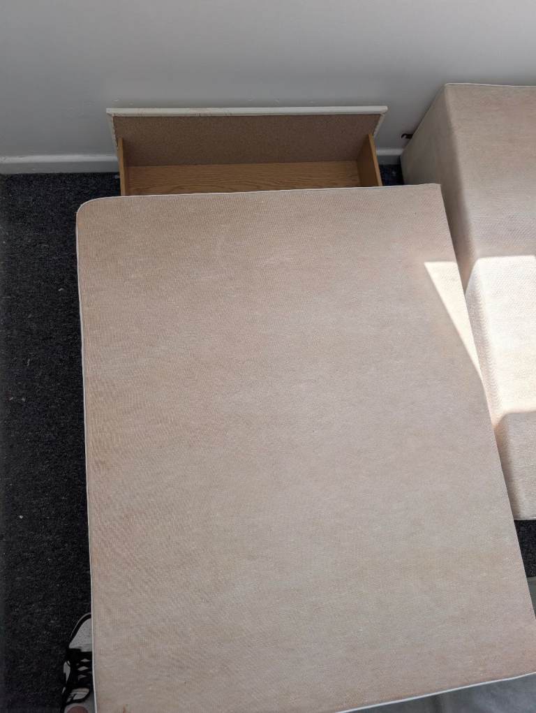 HOUSE CLEARANCE - EVERYTHING MUST GO