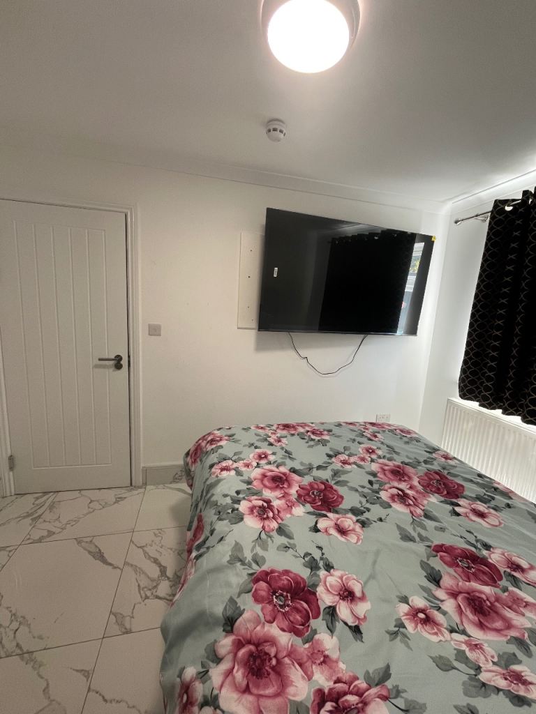  private one bedroom for rent 