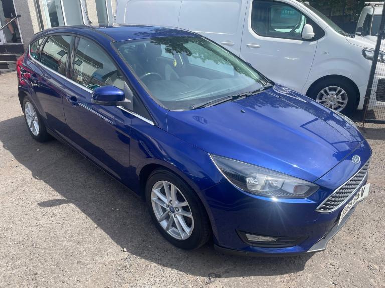 2015 Ford Focus 1.6 125 Zetec 5dr Powershift HATCHBACK PETROL Automatic
