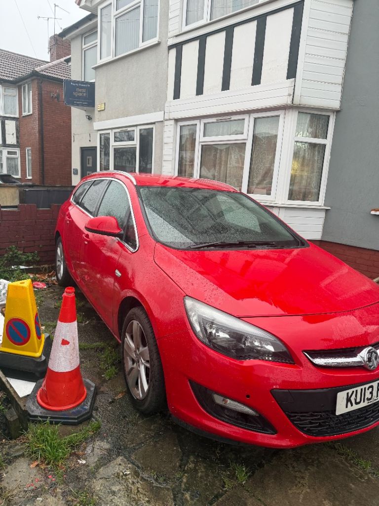 Vauxhall, ASTRA, Estate, 2013, -Auto, 1598 (cc), 5 doors