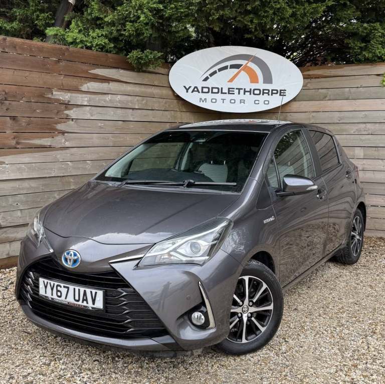 2018 Toyota Yaris 1.5 VVT-h Icon Tech Hatchback Petrol/Electric Hybrid Automatic