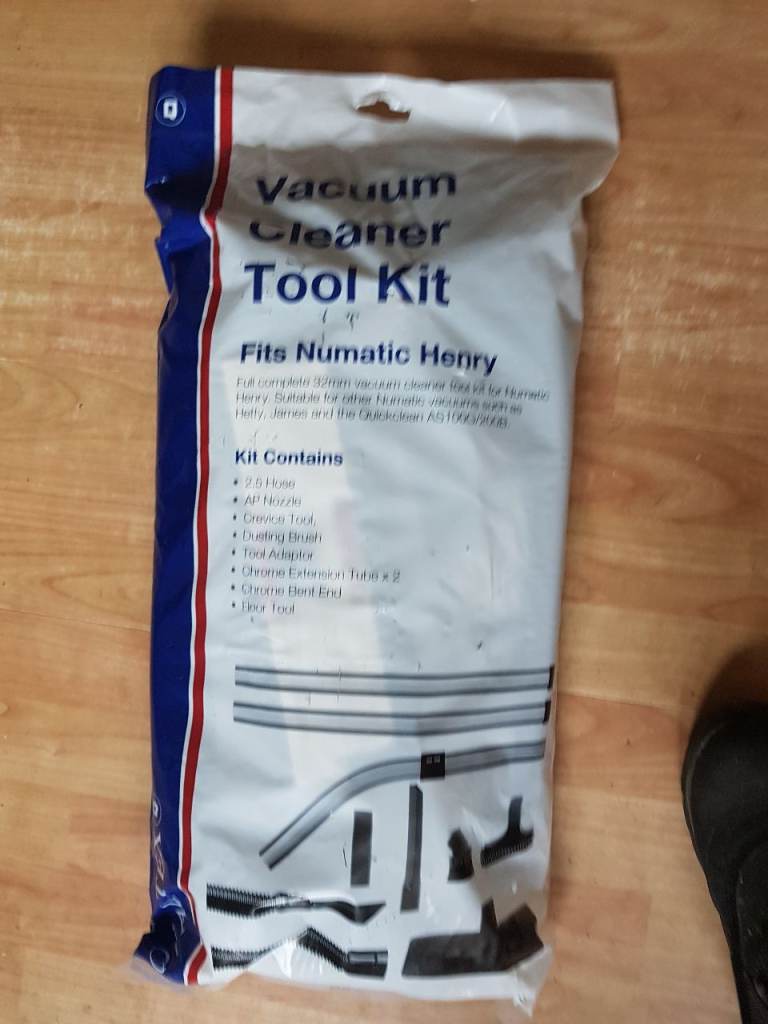 Numatic Henry Vacuum Cleaner Tool Kit with 10 Hoover Bags