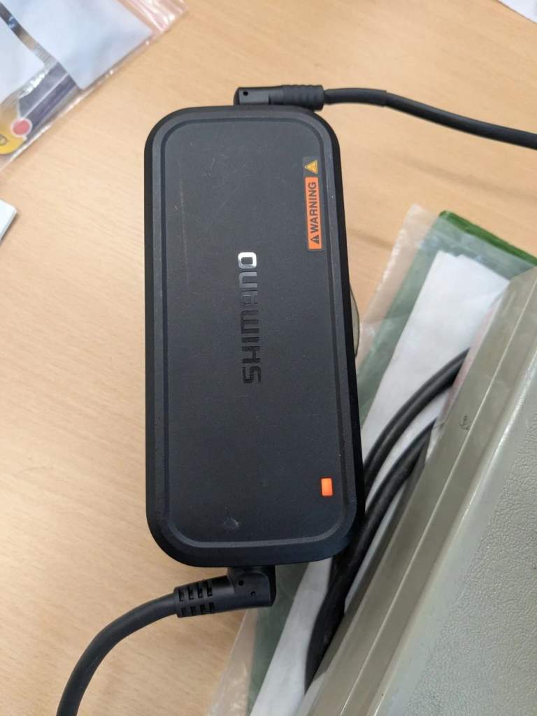 Shimano EC-E8004 UK Battery Charger Plug Black