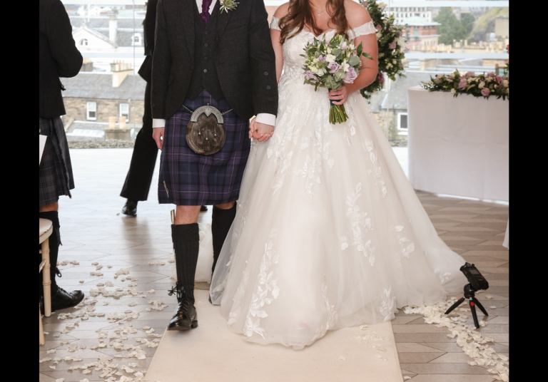 Wedding Dress size 14/16/18, Essense of Australia