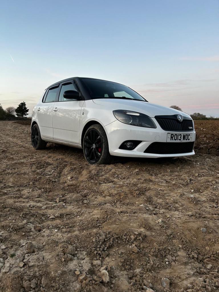 Skoda, FABIA, Hatchback, 2013, Semi-Auto, 1390 (cc), 5 doors