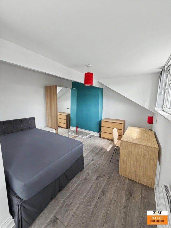 Double Rooms- Universal Credit Welcome Leeds Ad details Message Call