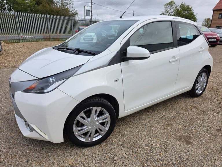 2015 15 TOYOTA AYGO 1.0 VVT-I X-PRESSION HATCHBACK 5DR PETROL MANUAL EURO 5 EURO