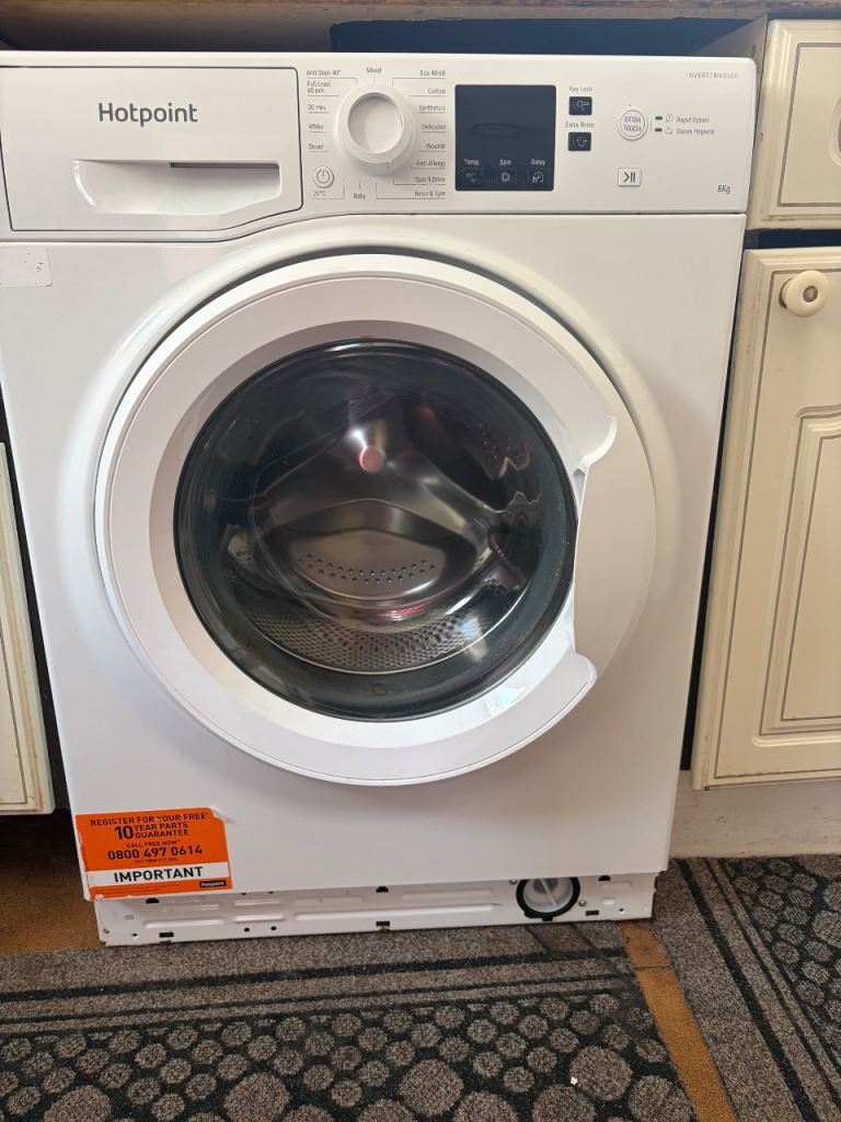 Hotpoint Washing Machine – White, good  Condition