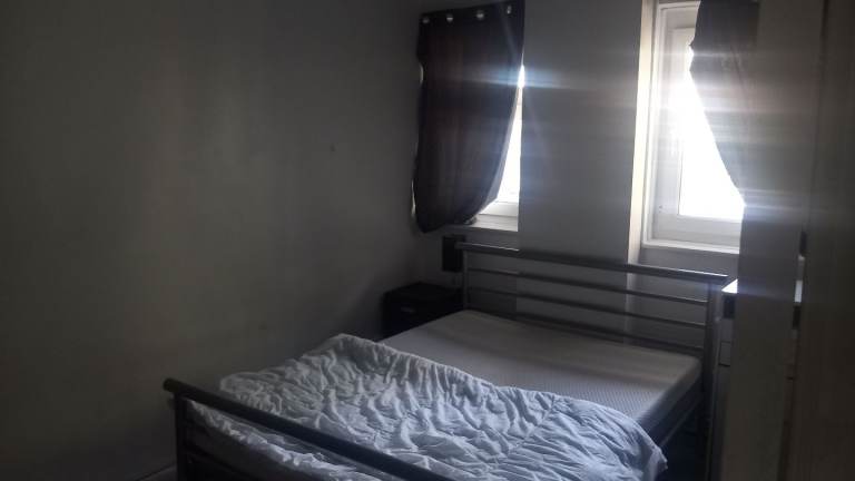 Room To Rent 