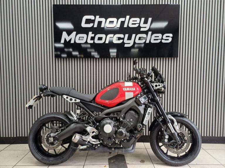 2018 Yamaha XSR900 in red, Superb condition with 9550 miles,