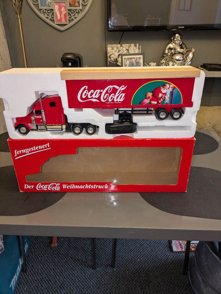 Coca cola holiday caravan truck remote control