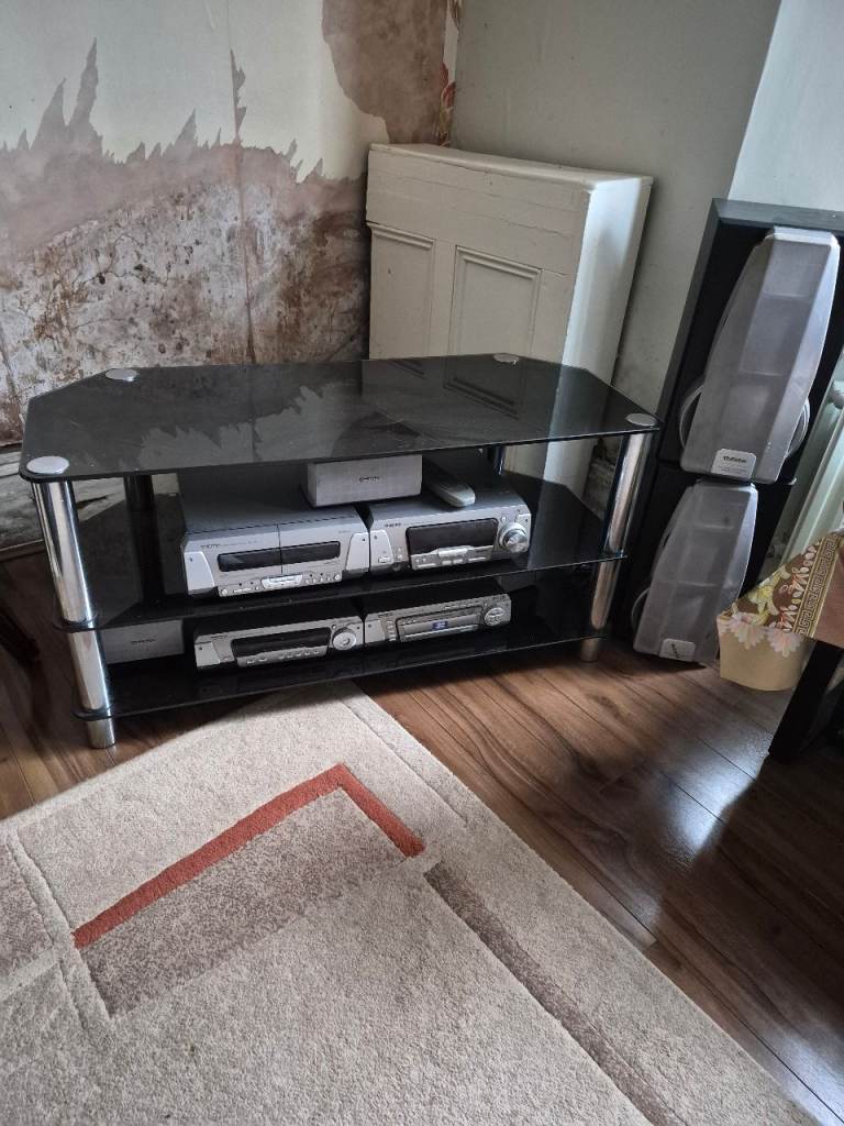 TV stand/ Stereo