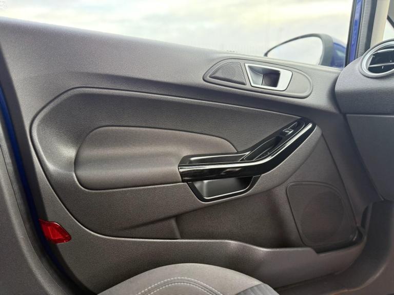 2016 Ford Fiesta 1.0 EcoBoost Zetec 5dr HATCHBACK PETROL Manual