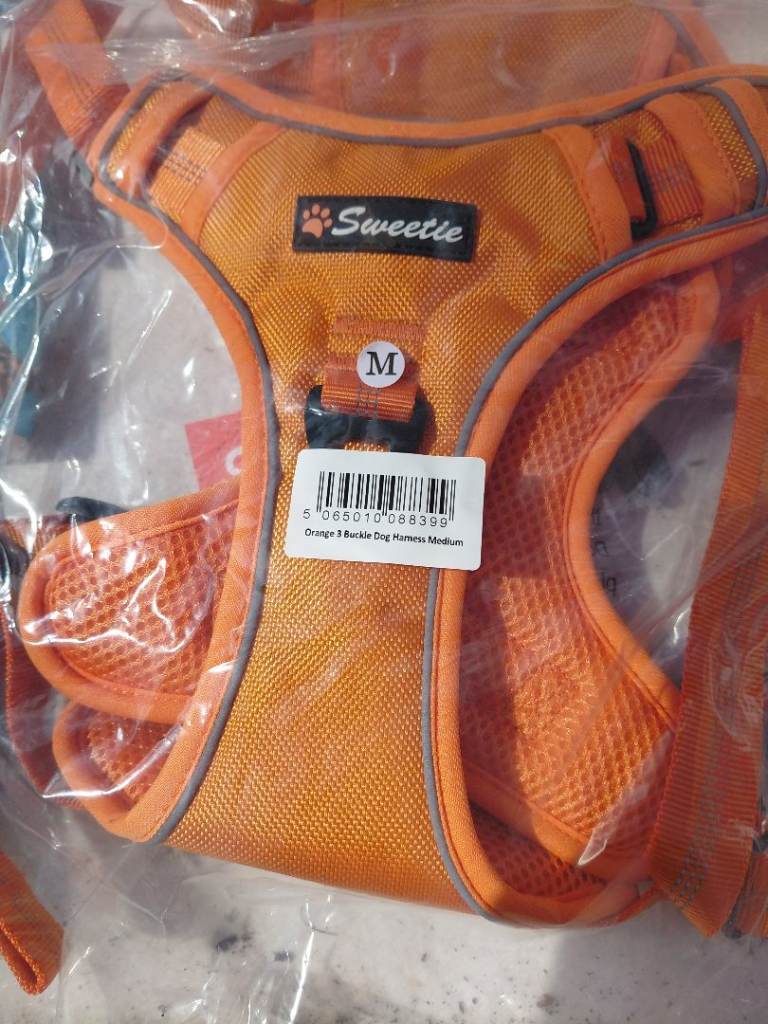 Medium size dog harness new unused 