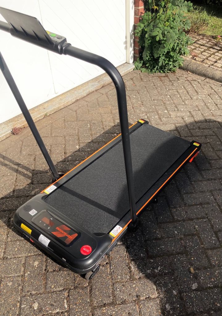 Running machine 