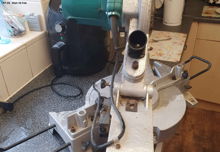 mitre saw good working order