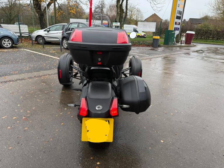 2019 CAN-AM RYKER 900cc fully automatic Spyder trike with Handbraking adaption S
