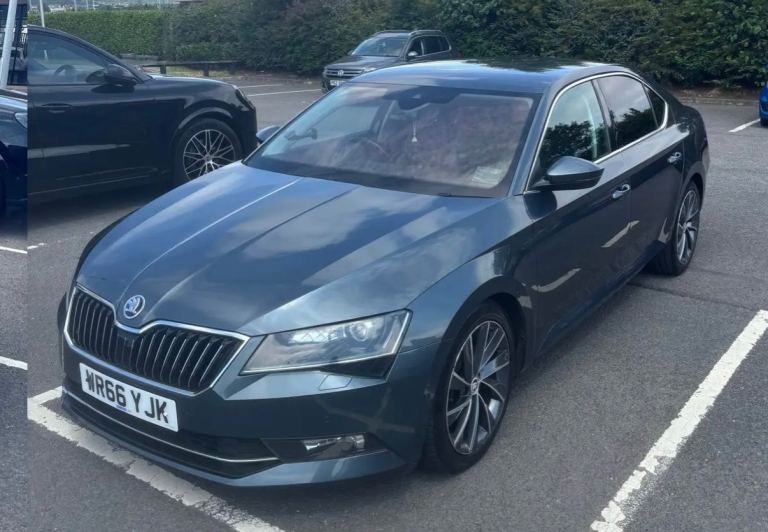 Skoda, SUPERB, Hatchback, 2016, Semi-Auto, 1968 (cc), 5 doors