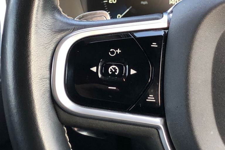 2019 Volvo XC90 2.0 T5 [250] R DESIGN Pro 5dr AWD Gtron Estate PETROL Automatic