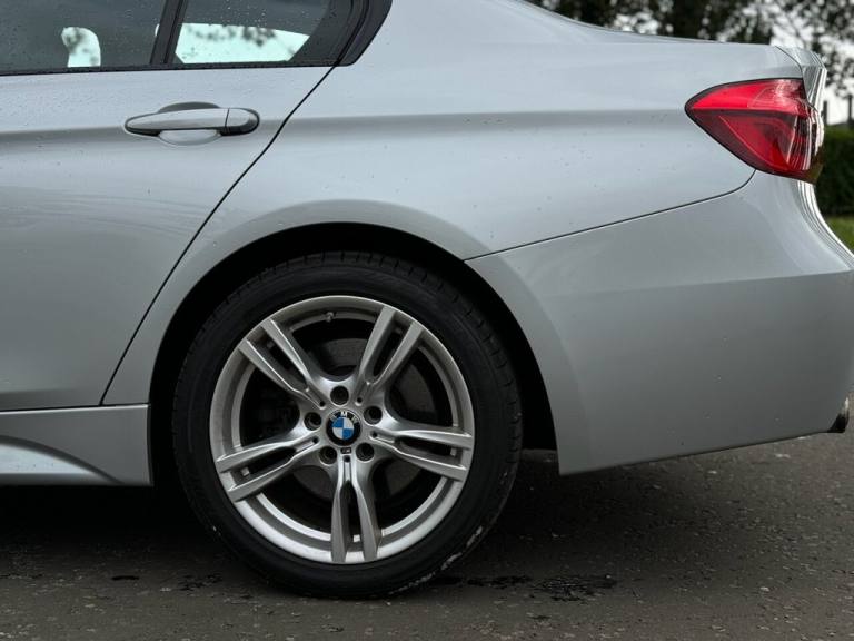 2017 BMW 3 Series 3.0 330D XDRIVE M SPORT 4d 255 BHP Saloon Diesel Automatic