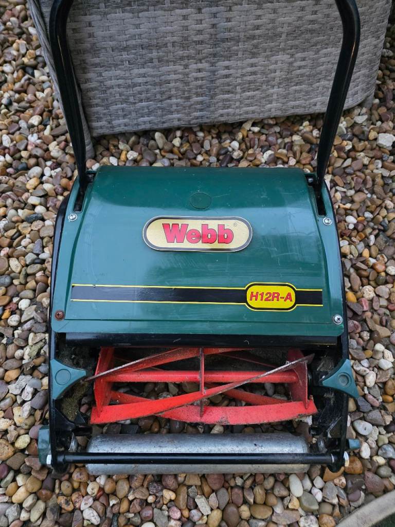 Webb push cylinder mower